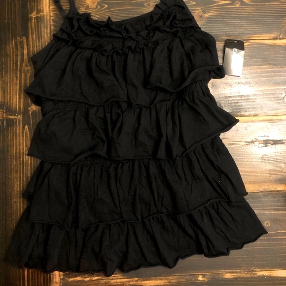 EXPRESS Tiered Ruffle Top Size XS- soft cotton for a comfy, flattering fit. - Picture 5 of 6
